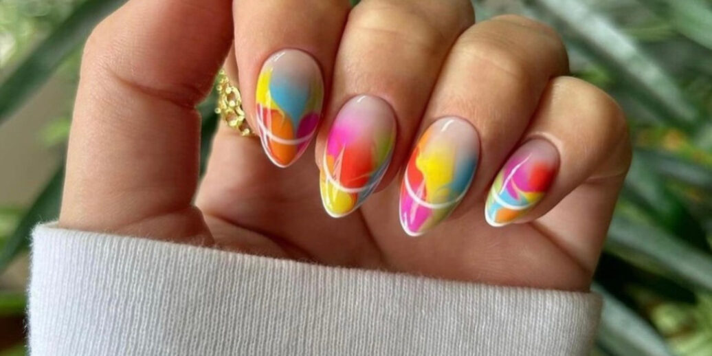 z5438376975766_b64a2f6fff153dd6069ca998d5df79b6 Lựa chọn màu sơn Nail