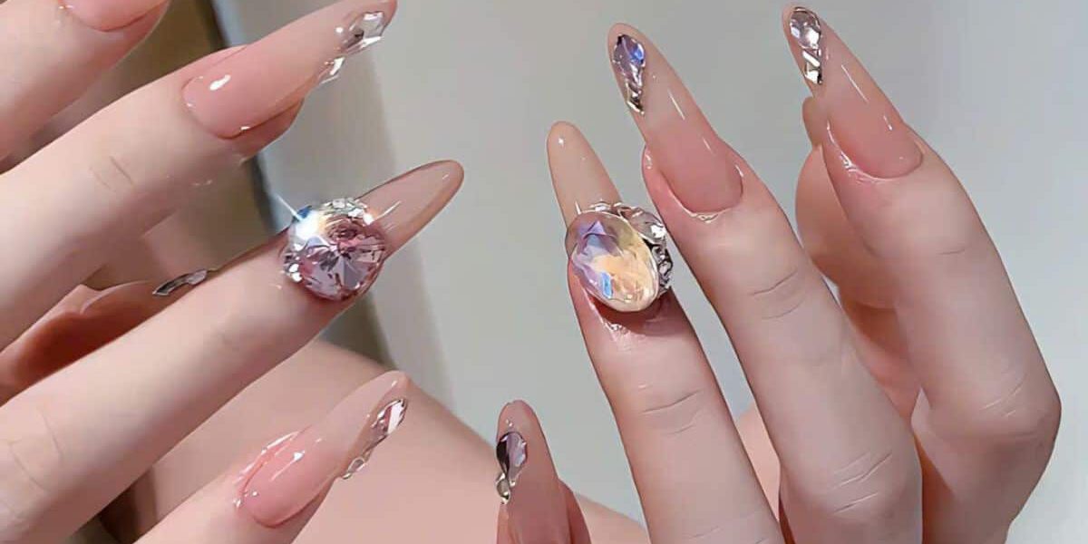 Làm Nail Chuyên Nghiệp