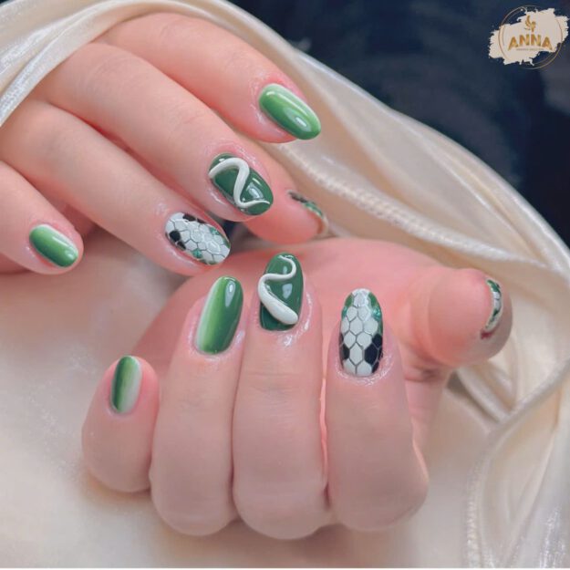 Lam Nail Saigon Pearl